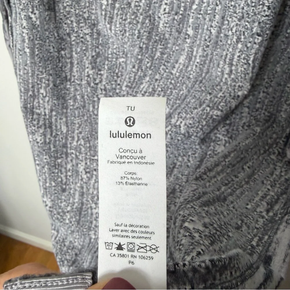 Lululemon Vinyasa Shawl Wrap Scarf Gray